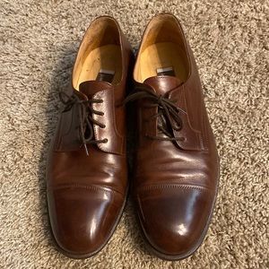 Johnston and Murphy Brown Mens Cap toe Oxfords